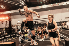 年也一口吻比了三场